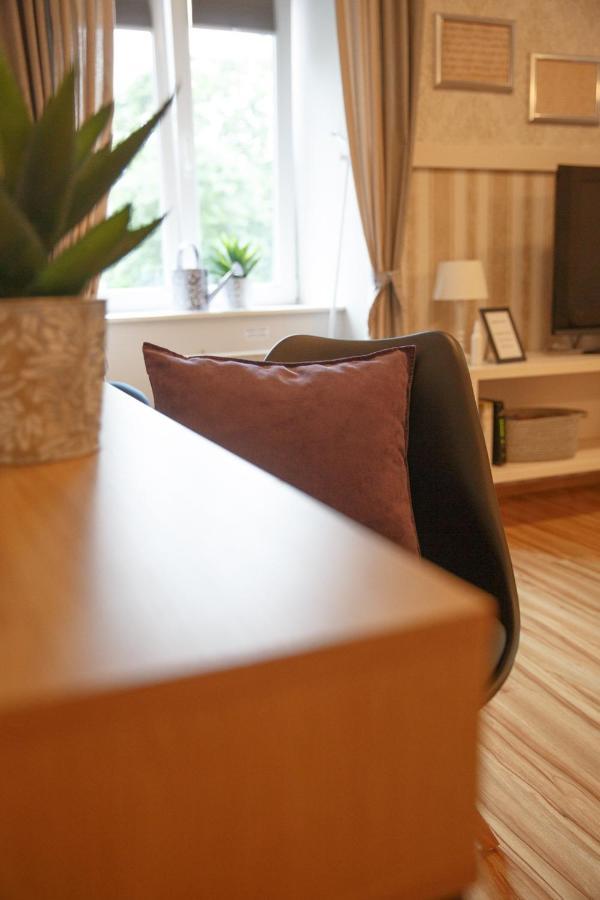 Apartment Nobl Plac Celje Buitenkant foto